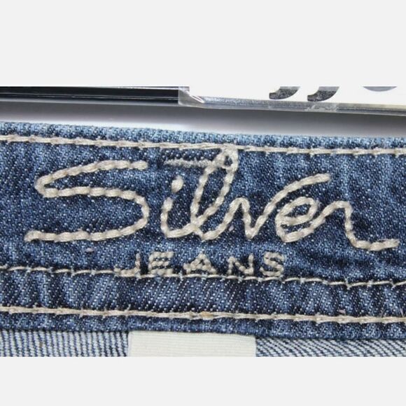 Silver Frances Capri Jeans Womens 28 Distressed Medium Wash Low Rise - Picture 9 of 12